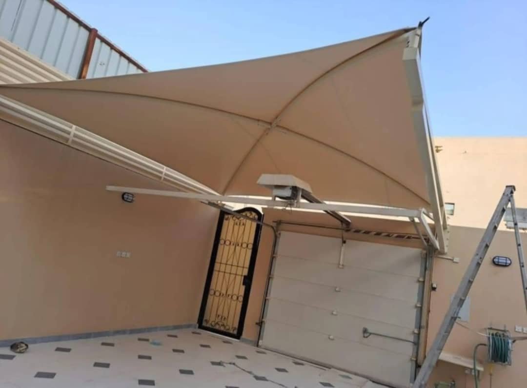 صورة أعمال مظلات سيارات في الدمام