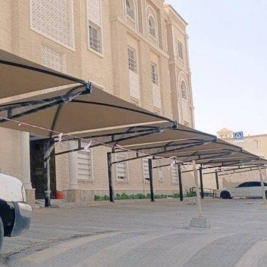 صورة أعمال حوامل وهياكل مظلات حديد في المنطقة الشرقية